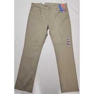 Levi's 541 athletic taper sits at your waist 38''x32'' men's